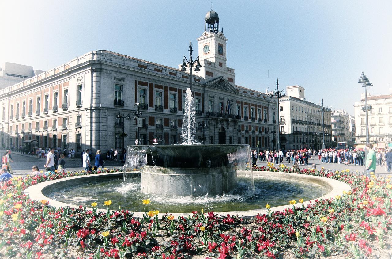 Santa Ana Apartamento Madrid Exterior foto
