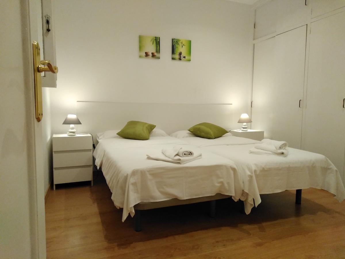 Santa Ana Apartamento Madrid Exterior foto