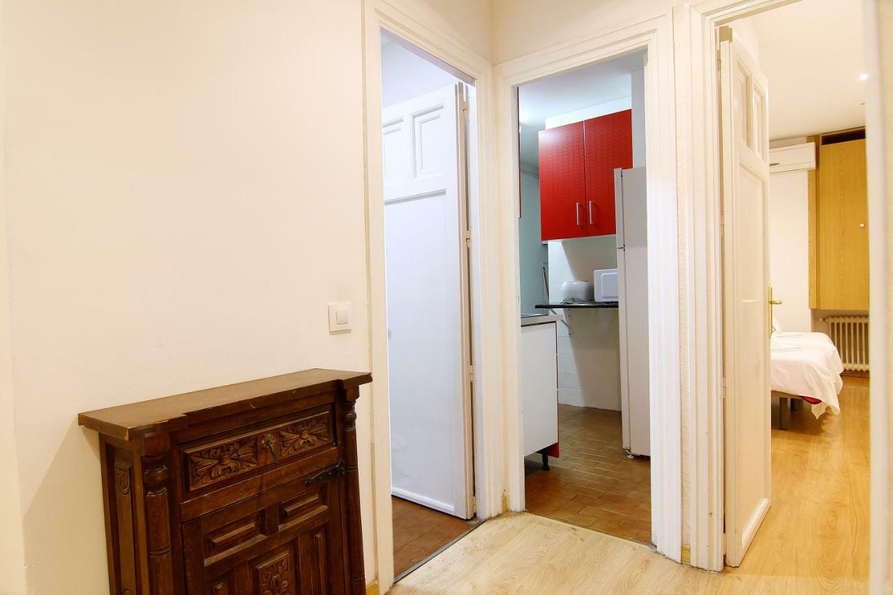 Santa Ana Apartamento Madrid Exterior foto